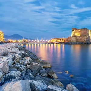 Appartamento Titi Chiaia, Napoli