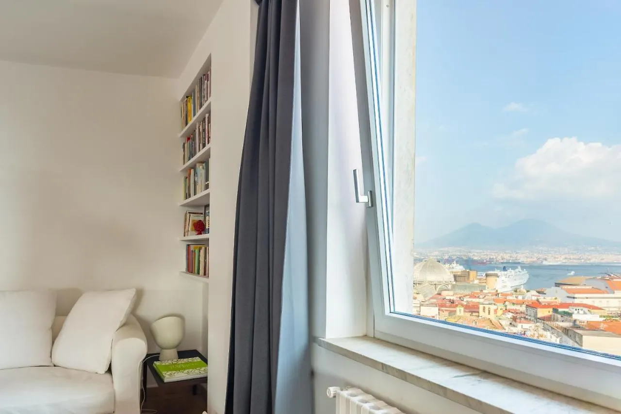 Attico Cedronio con vista mare by Wonderful Italy Appartamento Napoli