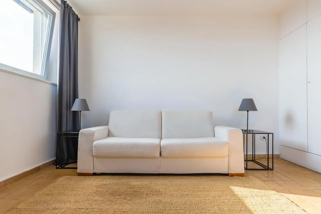 Attico Cedronio con vista mare by Wonderful Italy Appartamento Napoli Italia