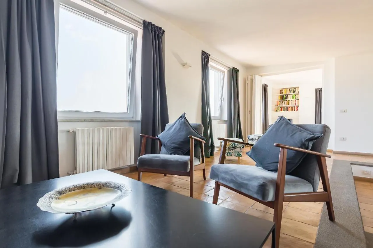 Attico Cedronio con vista mare by Wonderful Italy Appartamento Napoli