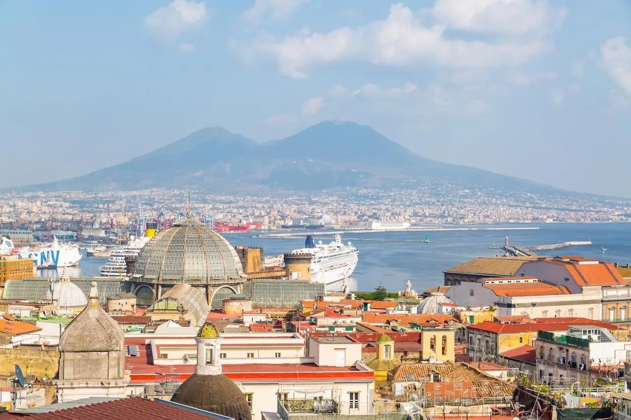 Attico Cedronio con vista mare by Wonderful Italy Appartamento Napoli Italia