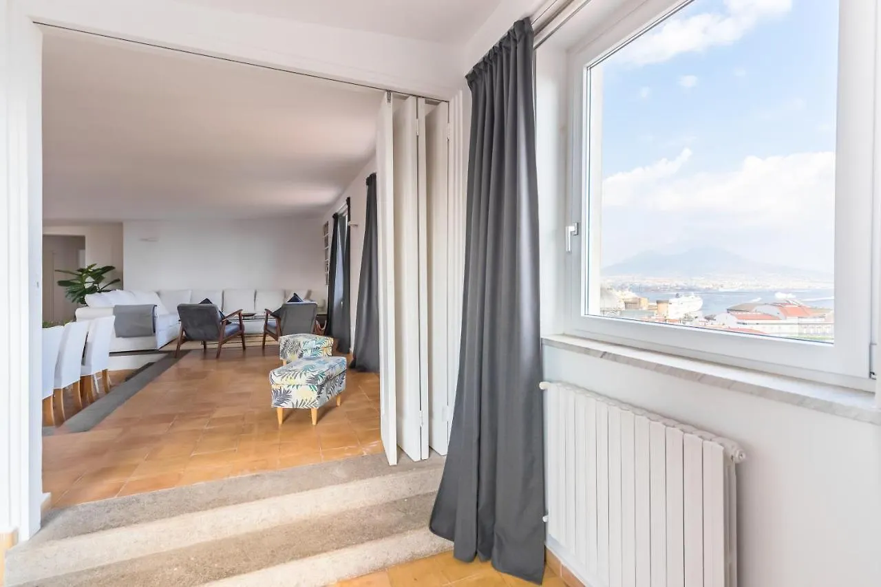 Attico Cedronio con vista mare by Wonderful Italy Appartamento Napoli